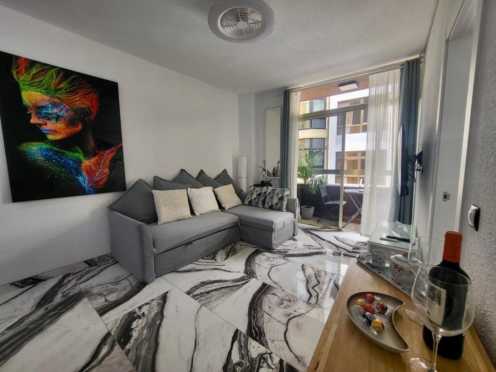 2 Bedrooms Flat + Balcony + Parking At Las Canteras Beach Лас Палмас де Гран Канария Екстериор снимка